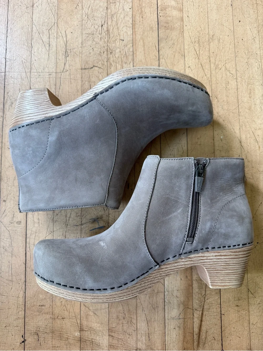 DANSKO Maria Clog Boot Grey Taupe Nubuck Leather Zip Up 39